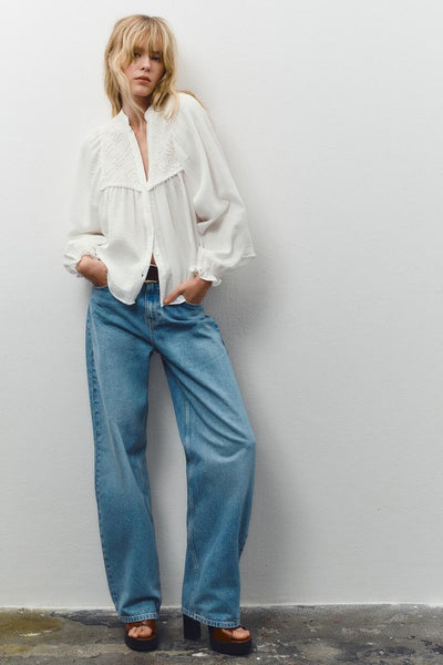 BLUSA DE ALGODÃO COM BORDADOS