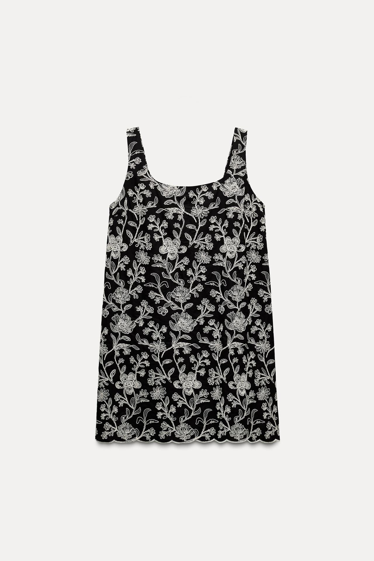 VESTIDO CURTO COM BORDADOS