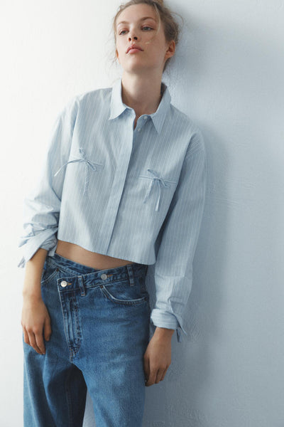 CAMISA COM LAÇOS