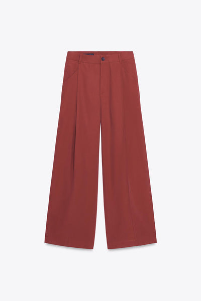 CALÇA COM PREGA