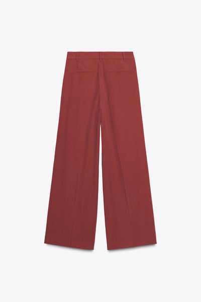CALÇA COM PREGA