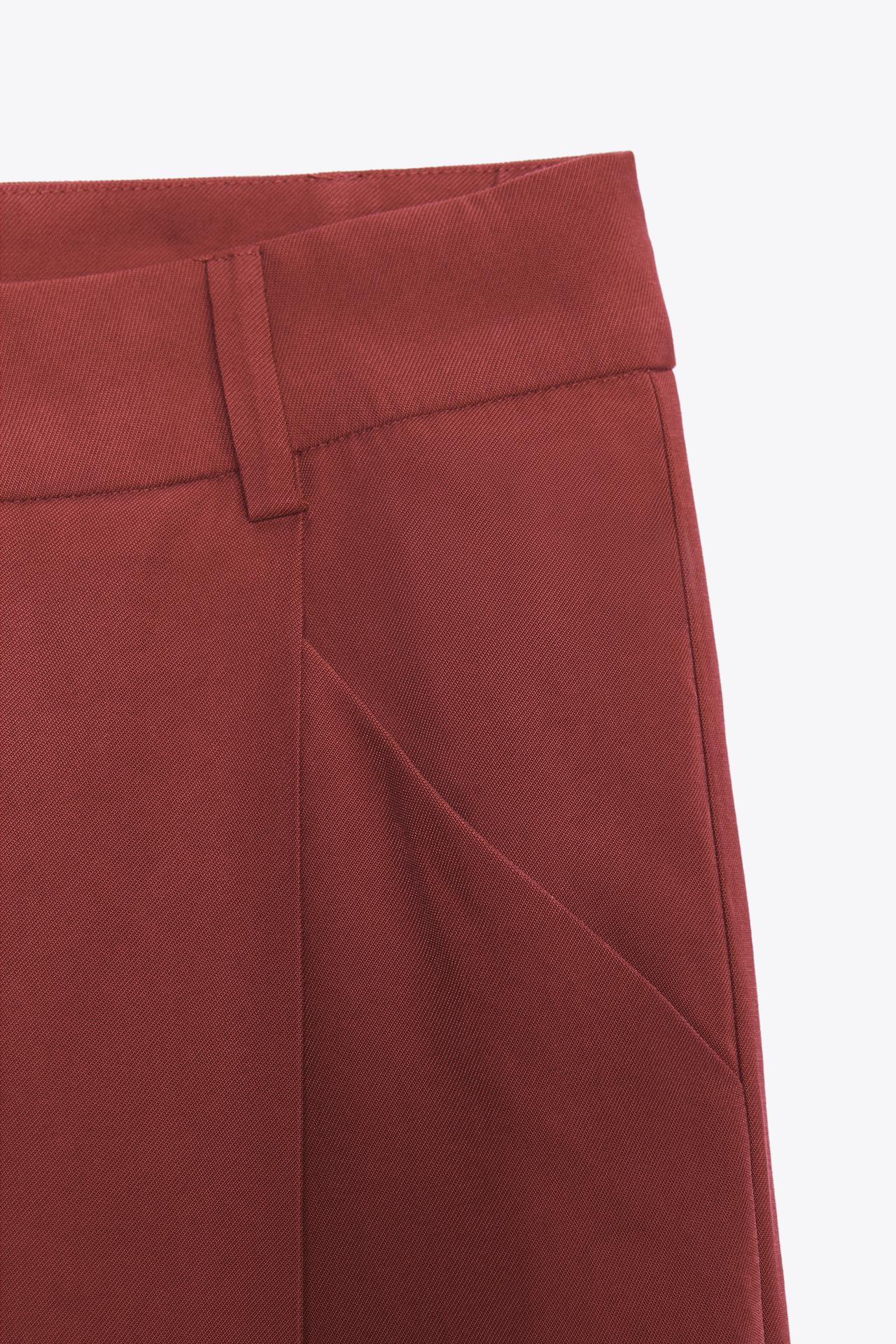 CALÇA COM PREGA