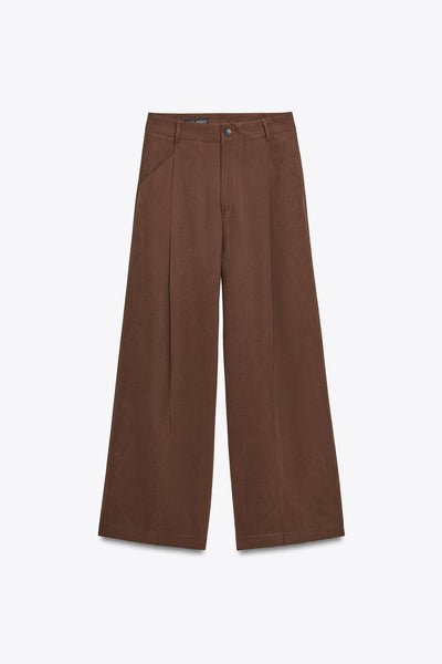 CALÇA COM PREGA CATANHO ESCURO