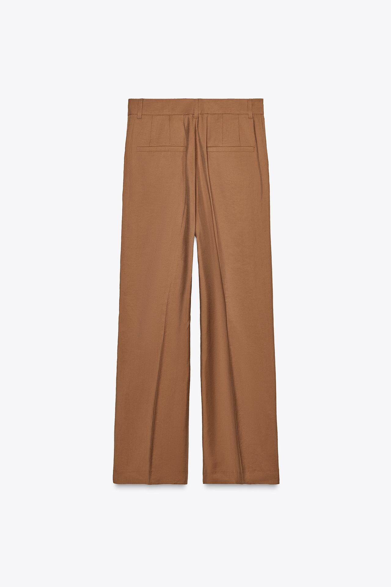 CALÇA COM PREGA