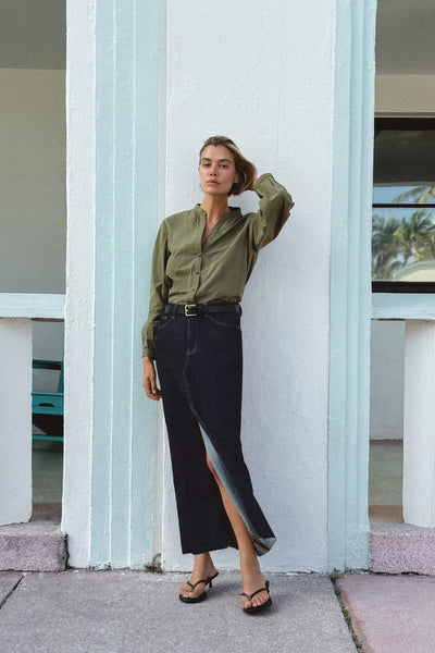 BLUSA COM BORDADOS BORDADOS
