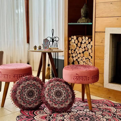 Conjunto 2 Puffs + Mesa