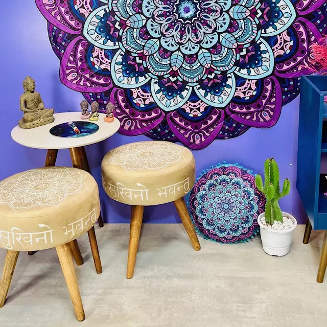 Conjunto 2 Puffs + Mesa