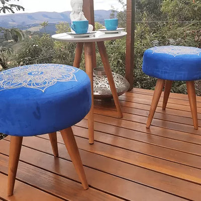 Conjunto 2 Puffs + Mesa