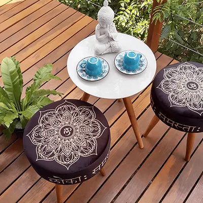 Conjunto 2 Puffs + Mesa